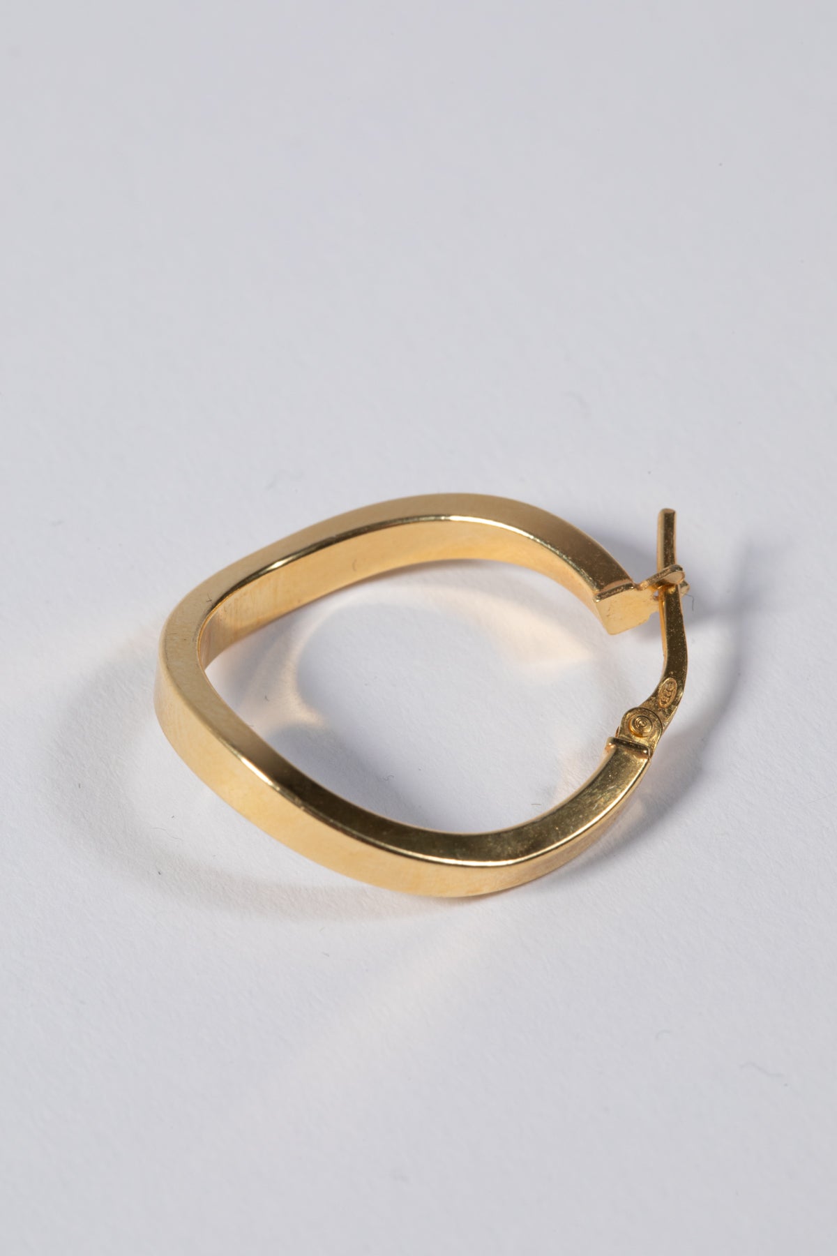 ELLA HOOPS