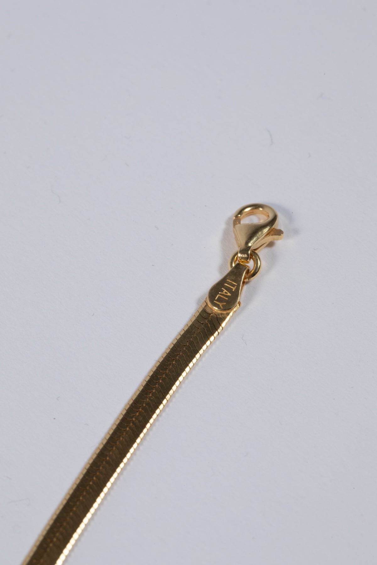 MARIA SNAKE CHOKER