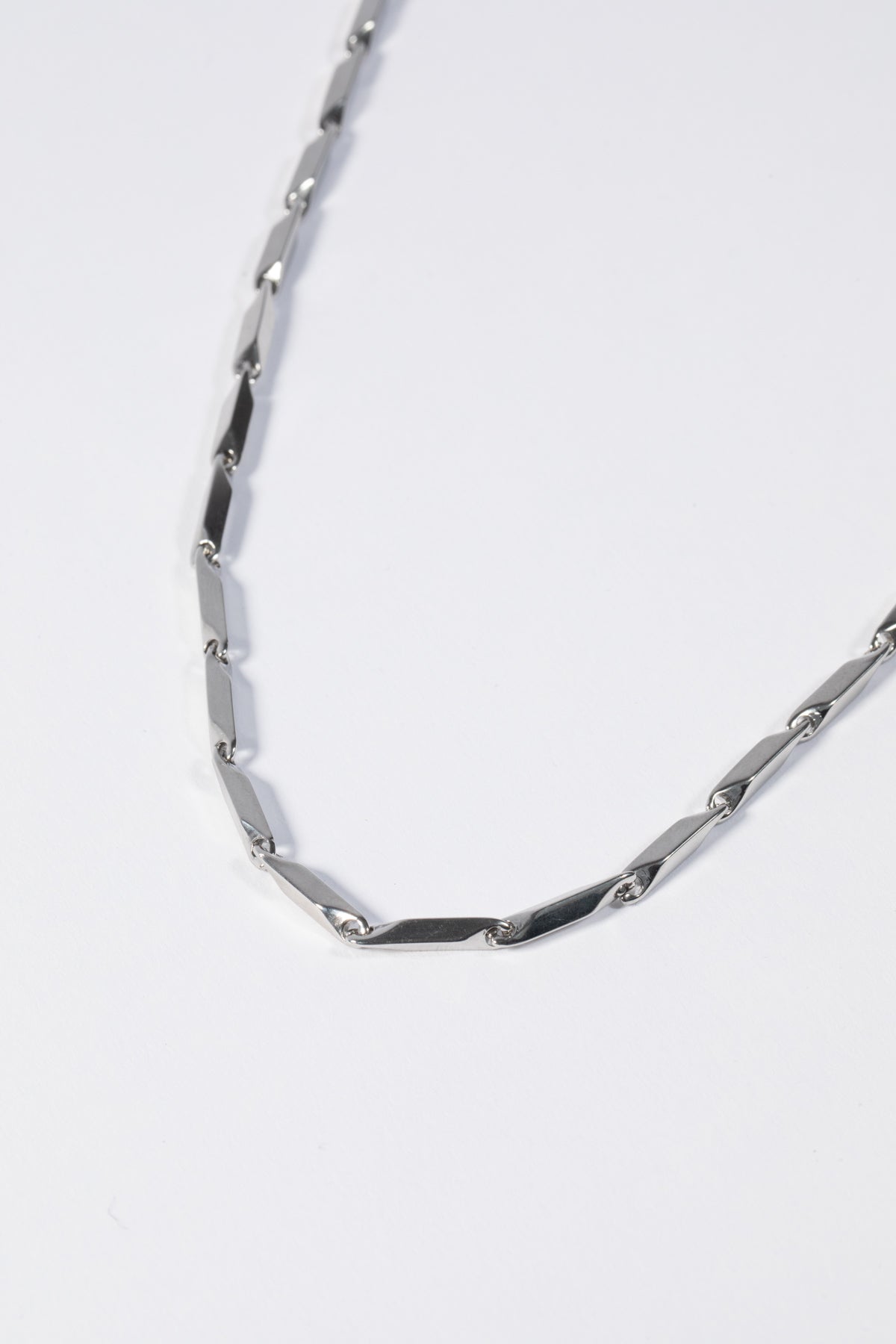 ALEJANDRO NECKLACE