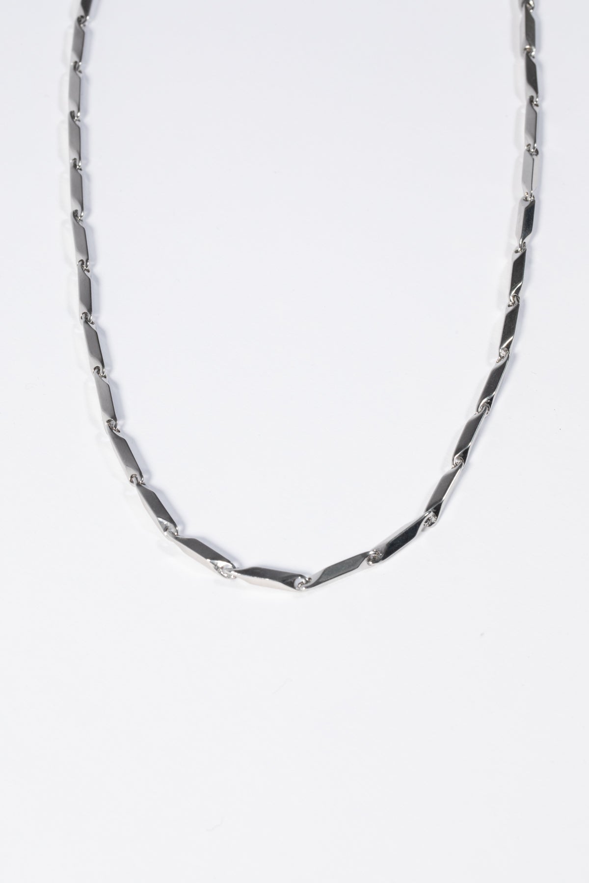 ALEJANDRO NECKLACE